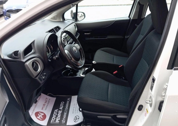 Toyota Yaris cena 26900 przebieg: 211686, rok produkcji 2012 z Głuszyca małe 326